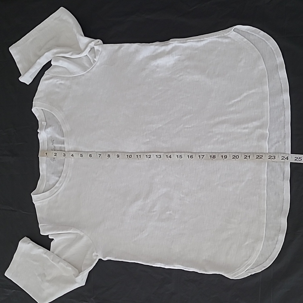 Gloria Vanderbuilt White 3/4 Sleeve Slub Tee with Crew Neck - Picture 8 of 12
